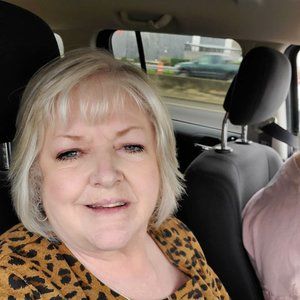 Meet your Posher, Debra